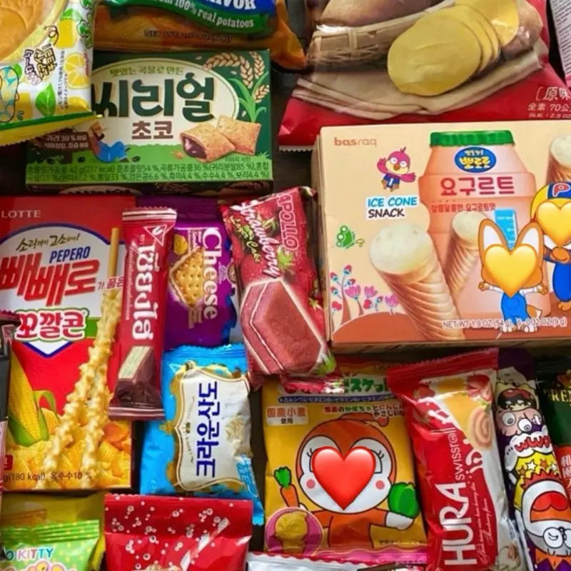 2 Pound Assorted Asian Snack Box Gift Set Includes Ramen Gummy Candy & More Variety Pack Combo Sweet Savory