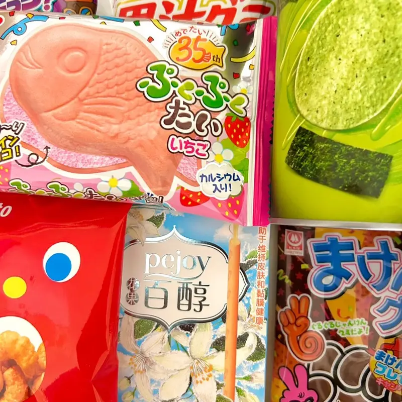 6LB Assorted Asian Snack Box Sweet & Savory Ramen Drinks Multipack Wide Selection Variety Delights Inclusive Snacks